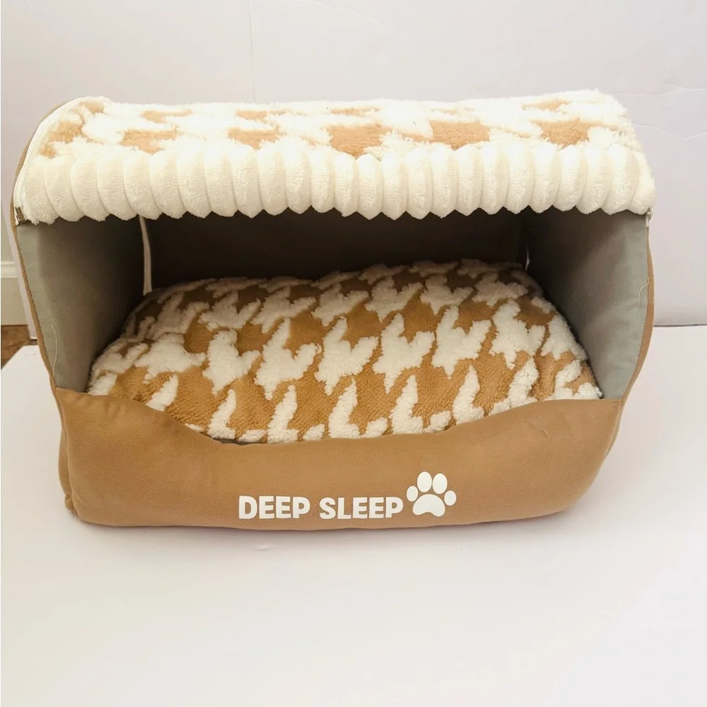 Cozy Dog House Sm NEW